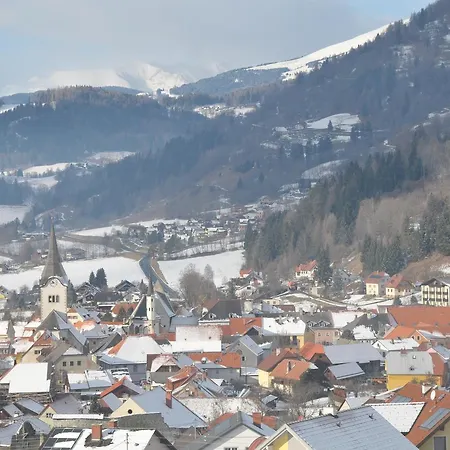 Geissler-reicher Oberwoelz Stadt