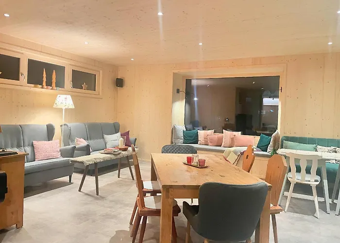 فندق مبيت وإفطار Geissler-reicher Oberwoelz Stadt