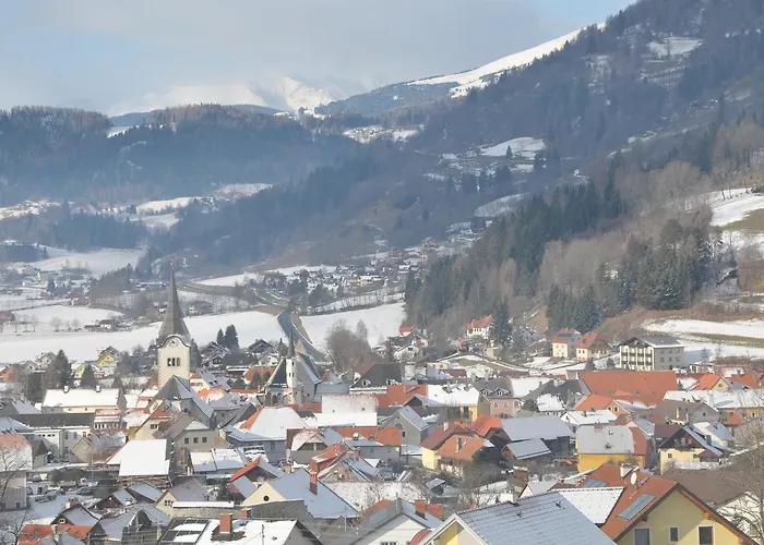 Geissler-reicher Oberwoelz Stadt